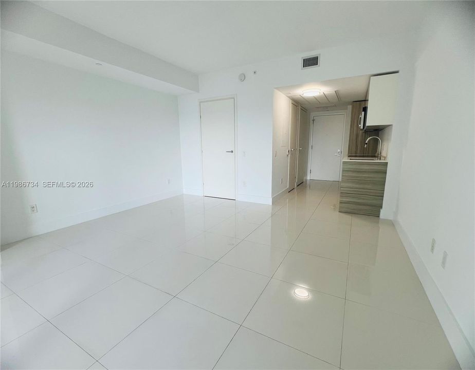 For Sale: $449,100 (0 beds, 1 baths, 375 Square Feet)