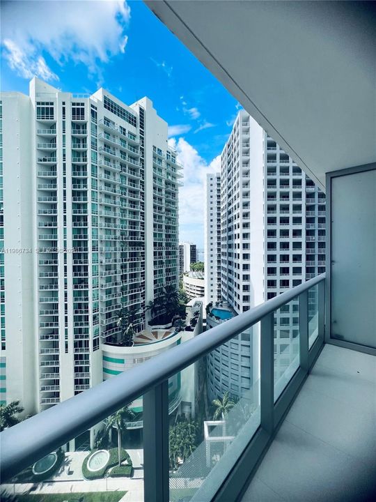 For Sale: $449,100 (0 beds, 1 baths, 375 Square Feet)