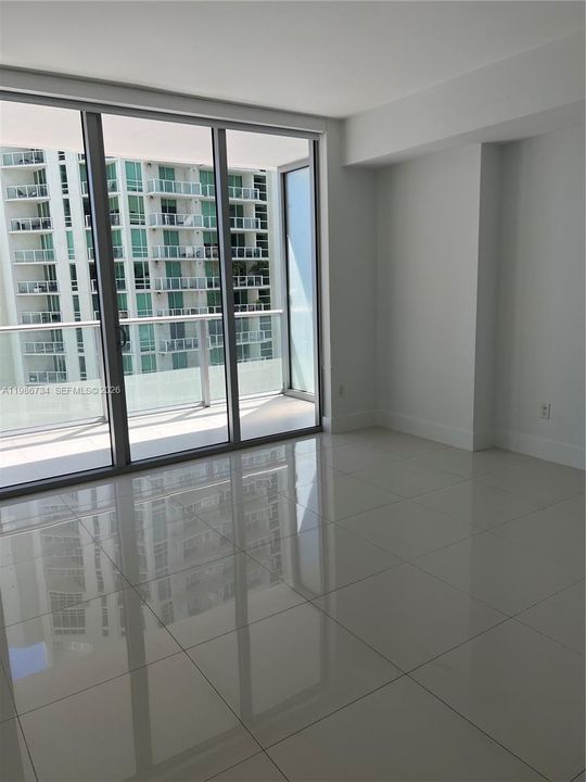 For Sale: $449,100 (0 beds, 1 baths, 375 Square Feet)