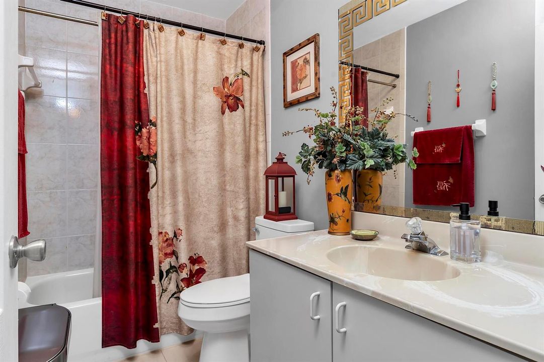 16637 NW 73 pl - - 100