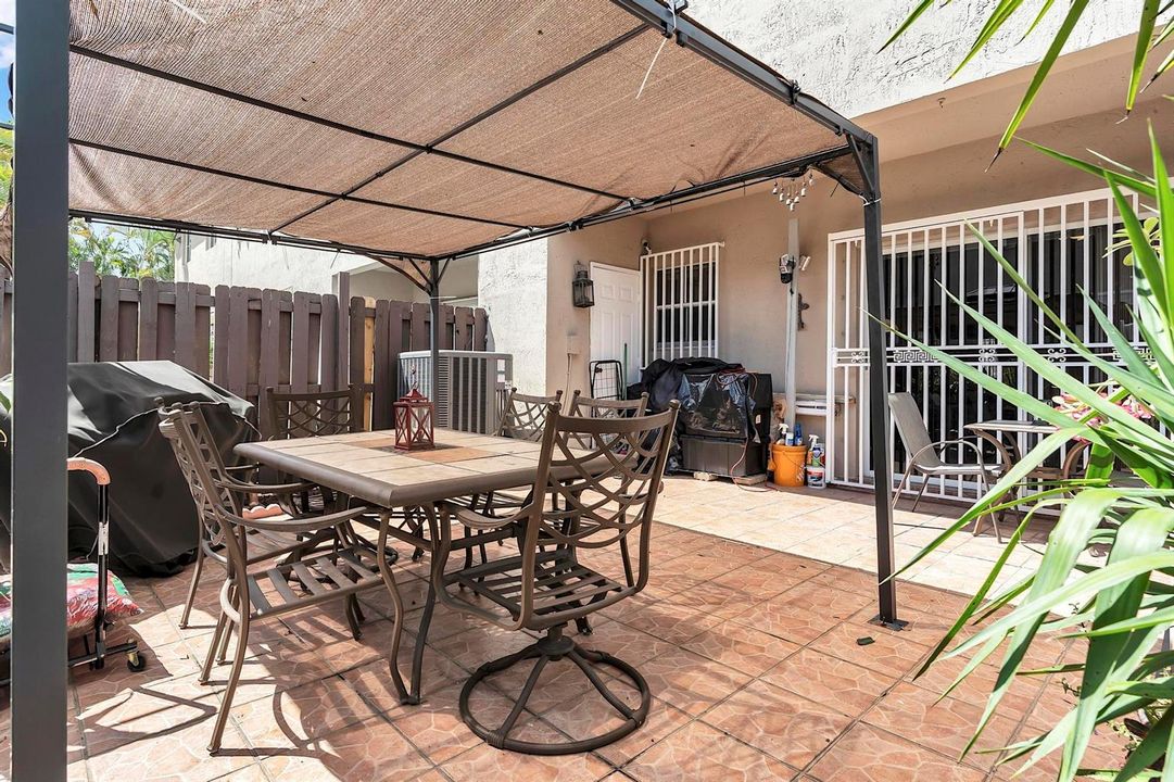 16637 NW 73 pl - - 108