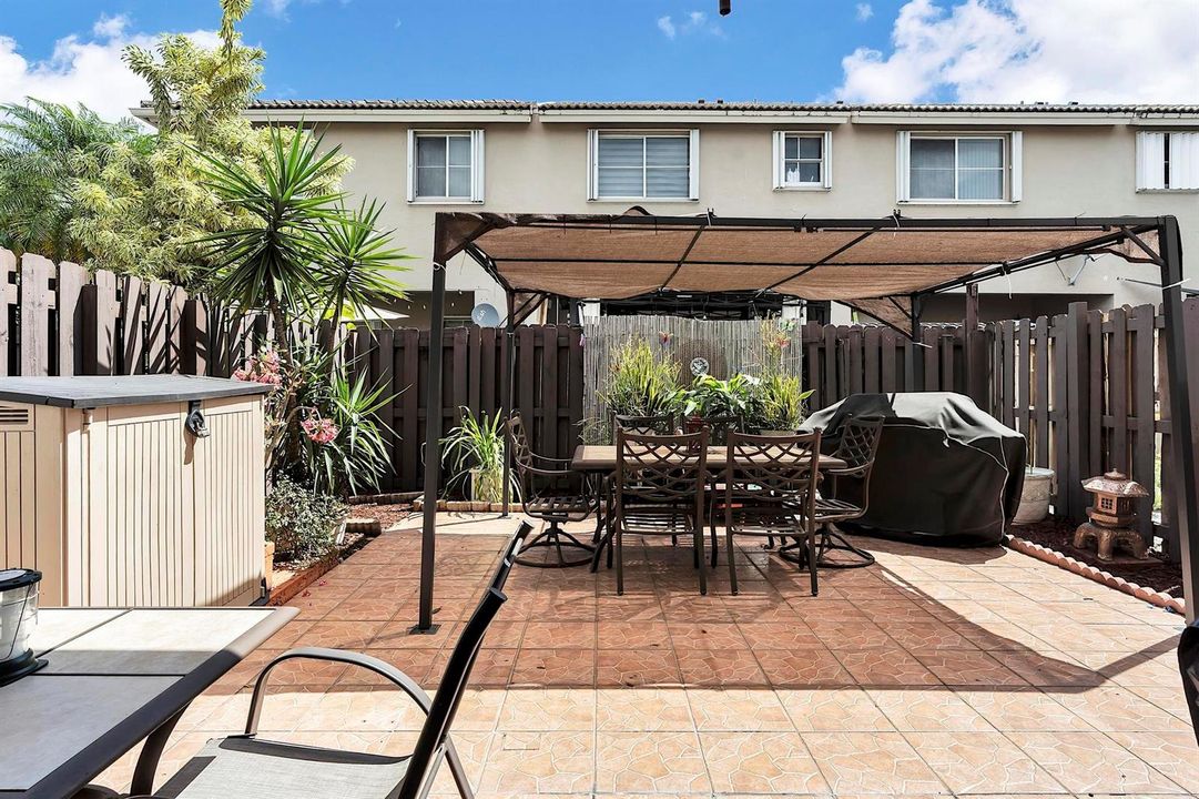16637 NW 73 pl - - 105