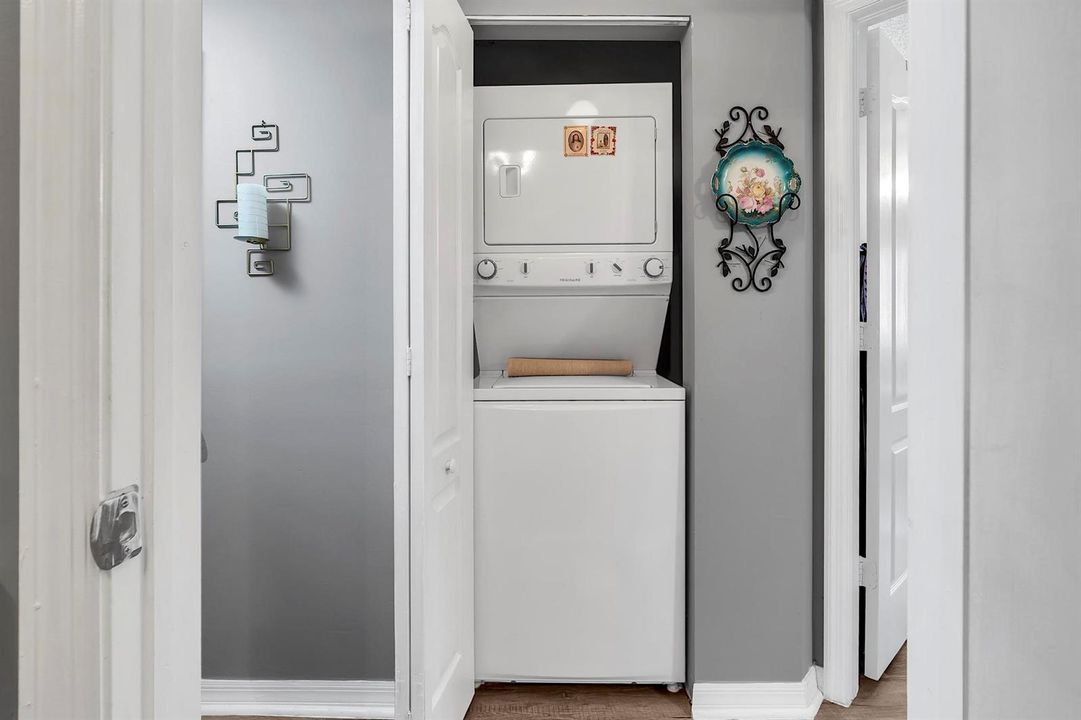 16637 NW 73 pl - - 101