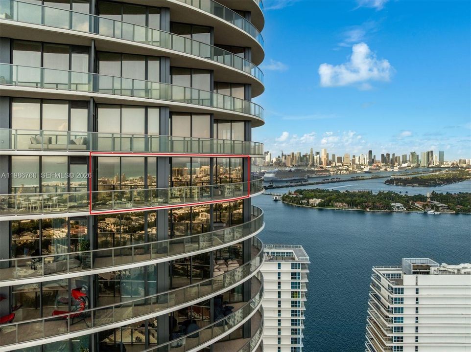 Activo con contrato: $7,200,000 (3 camas, 4 baños, 2615 Pies cuadrados)