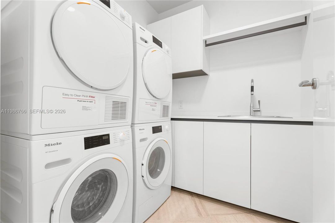 В аренду: $40,000 (4 спален, 4 ванн, 3834 Квадратных фут)