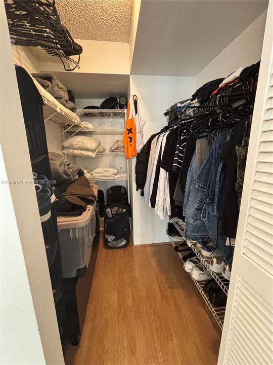 En Venta: $499,000 (1 camas, 1 baños, 873 Pies cuadrados)