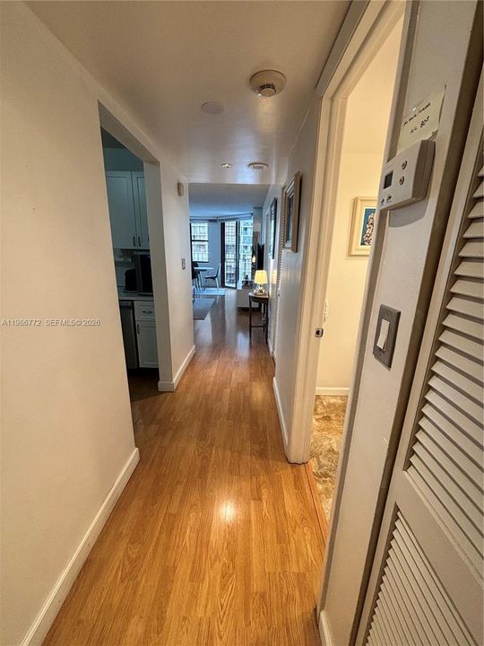 En Venta: $499,000 (1 camas, 1 baños, 873 Pies cuadrados)