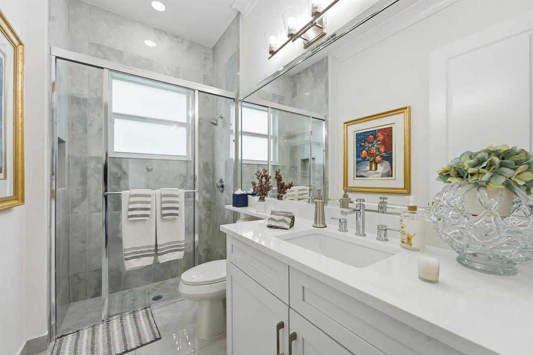 2nd bathroom