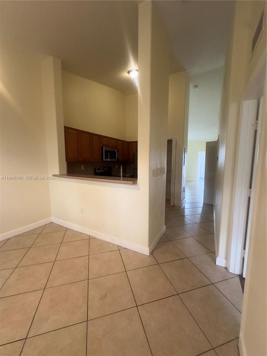 For Sale: $199,500 (3 beds, 2 baths, 1076 Square Feet)