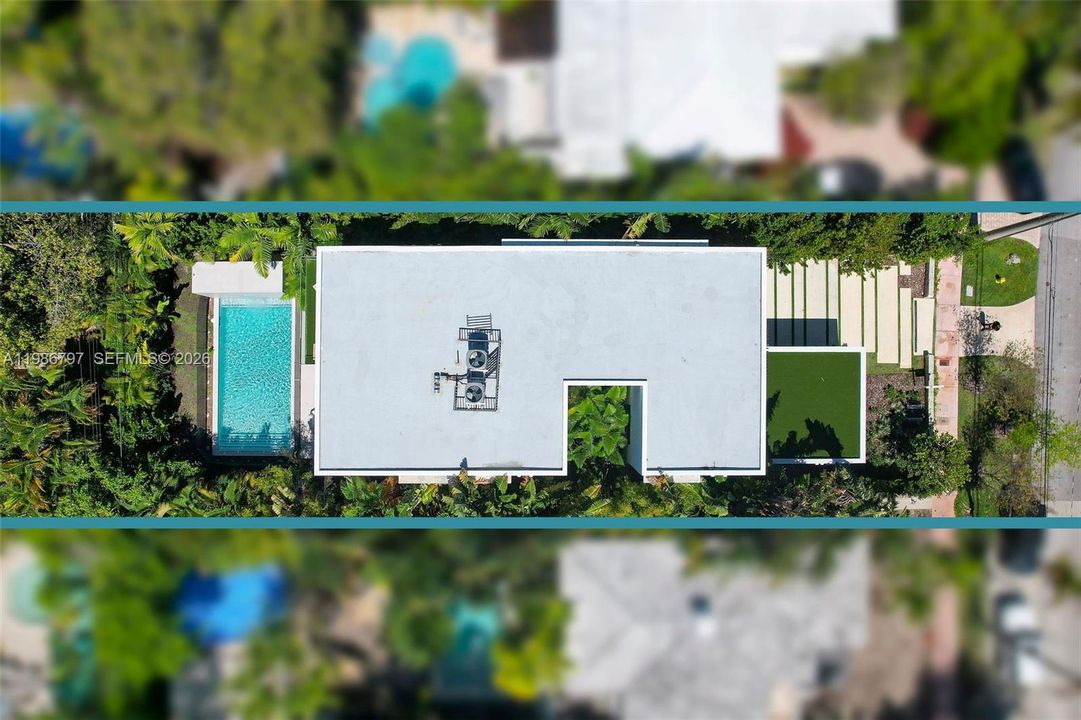 На продажу: $6,350,000 (5 спален, 6 ванн, 3746 Квадратных фут)