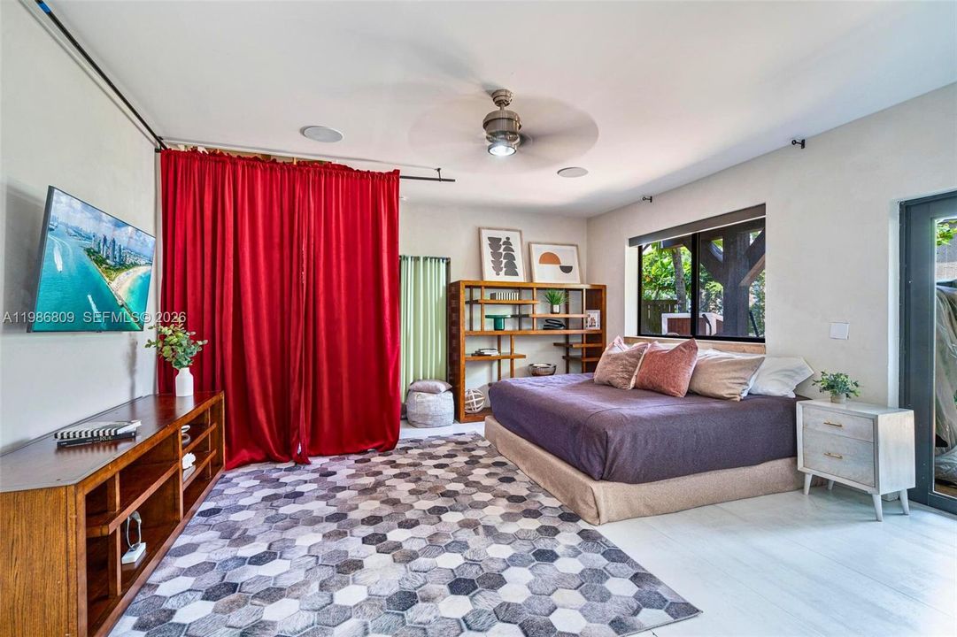 En Venta: $2,790,000 (5 camas, 4 baños, 3611 Pies cuadrados)