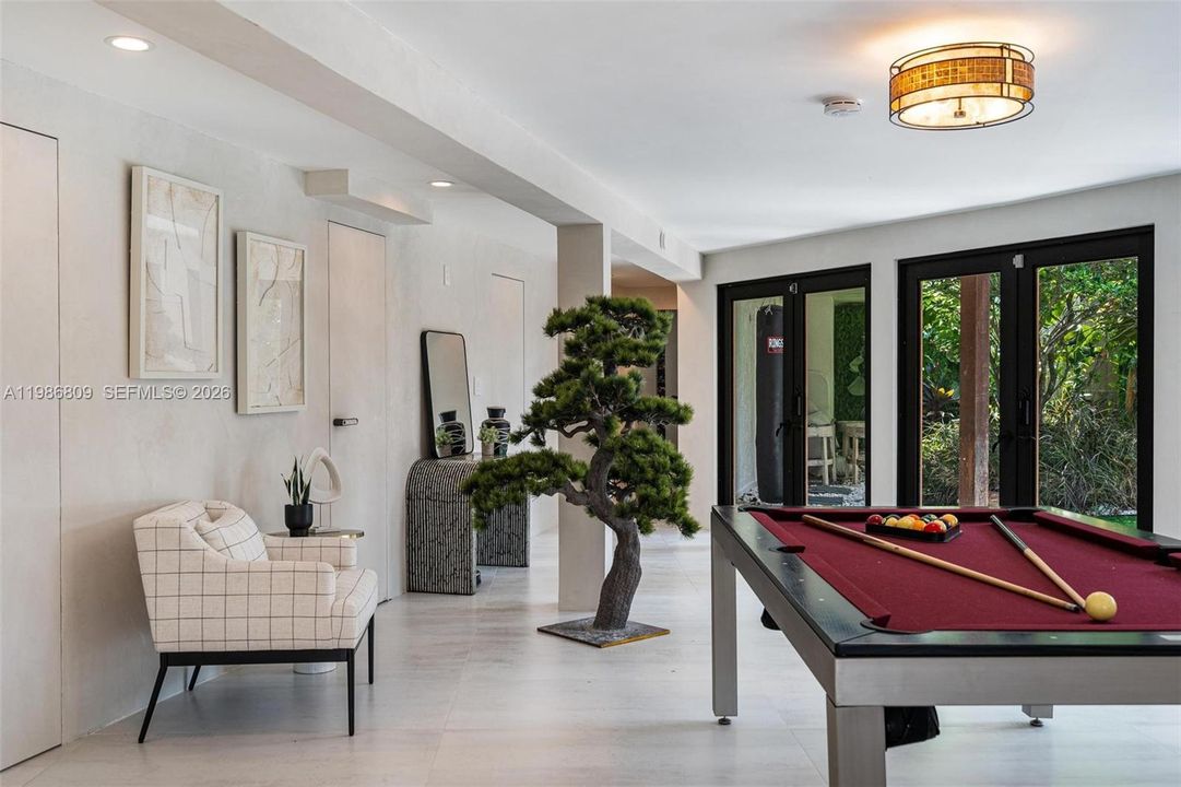 En Venta: $2,790,000 (5 camas, 4 baños, 3611 Pies cuadrados)