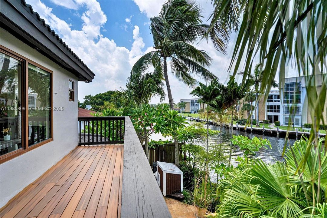 En Venta: $2,790,000 (5 camas, 4 baños, 3611 Pies cuadrados)