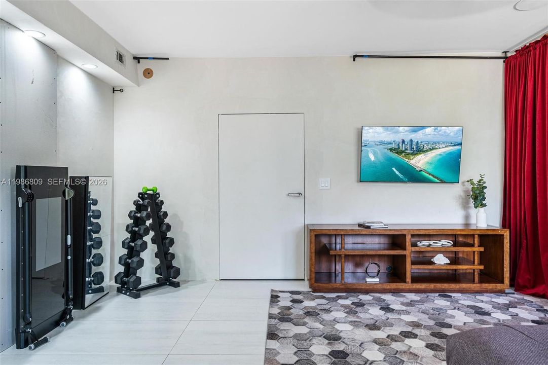 En Venta: $2,790,000 (5 camas, 4 baños, 3611 Pies cuadrados)