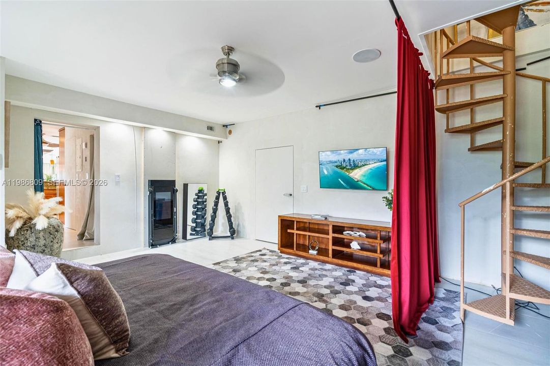 En Venta: $2,790,000 (5 camas, 4 baños, 3611 Pies cuadrados)
