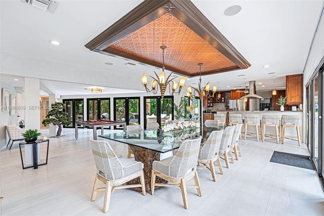 En Venta: $2,790,000 (5 camas, 4 baños, 3611 Pies cuadrados)