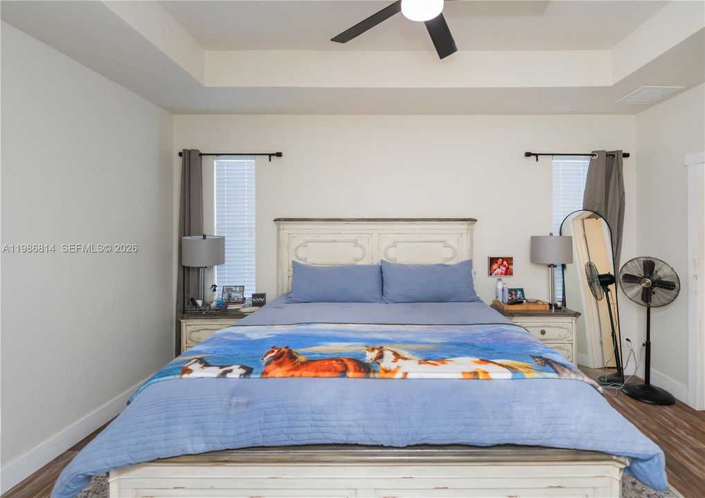 Activo con contrato: $290,000 (4 camas, 2 baños, 0 Pies cuadrados)