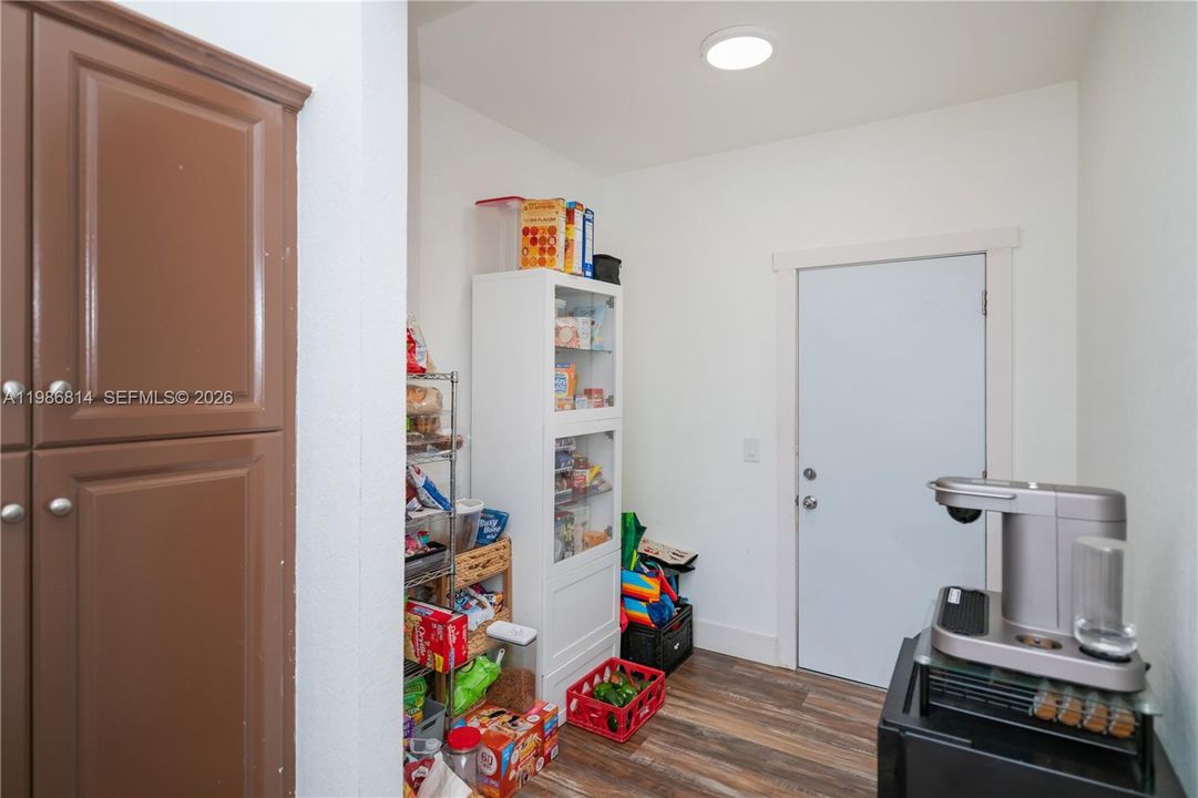Activo con contrato: $290,000 (4 camas, 2 baños, 0 Pies cuadrados)