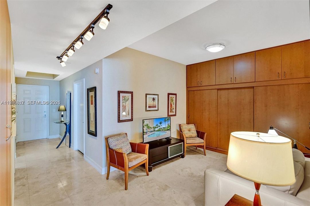 For Sale: $765,000 (2 beds, 2 baths, 1730 Square Feet)