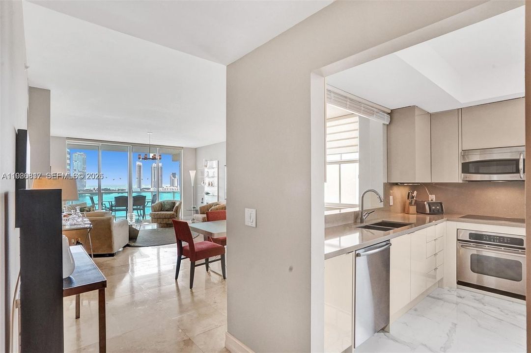 For Sale: $765,000 (2 beds, 2 baths, 1730 Square Feet)