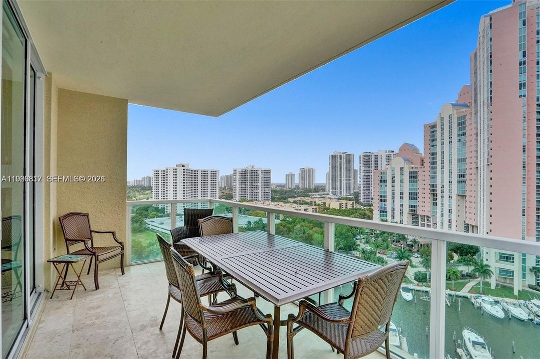 For Sale: $765,000 (2 beds, 2 baths, 1730 Square Feet)
