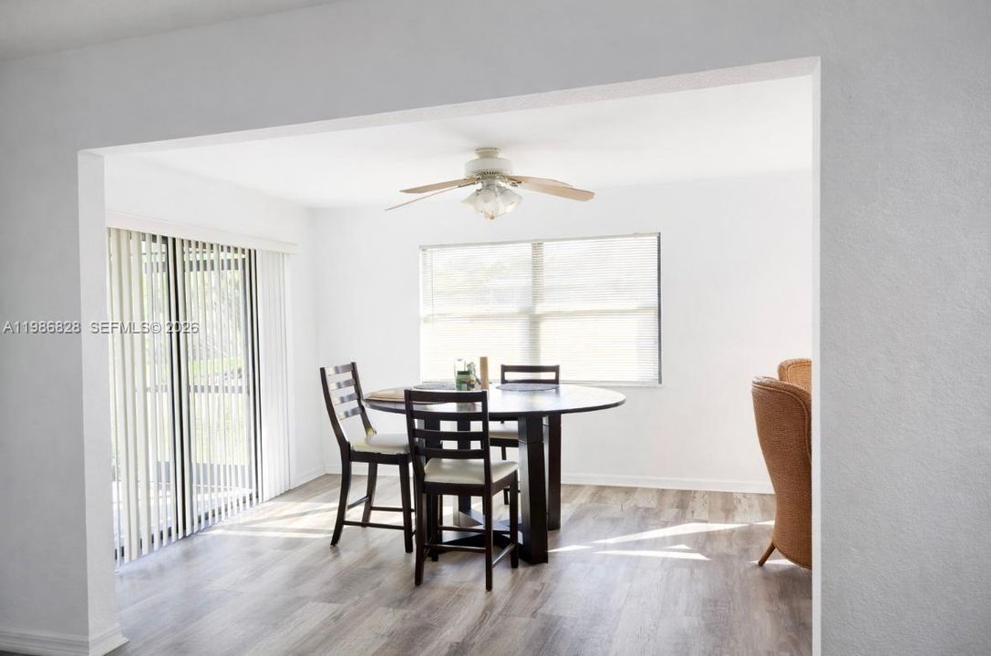 For Rent: $2,300 (3 beds, 2 baths, 1706 Square Feet)