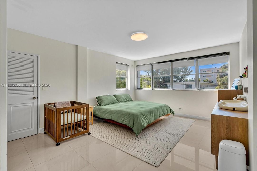 На продажу: $425,000 (1 спален, 2 ванн, 1200 Квадратных фут)