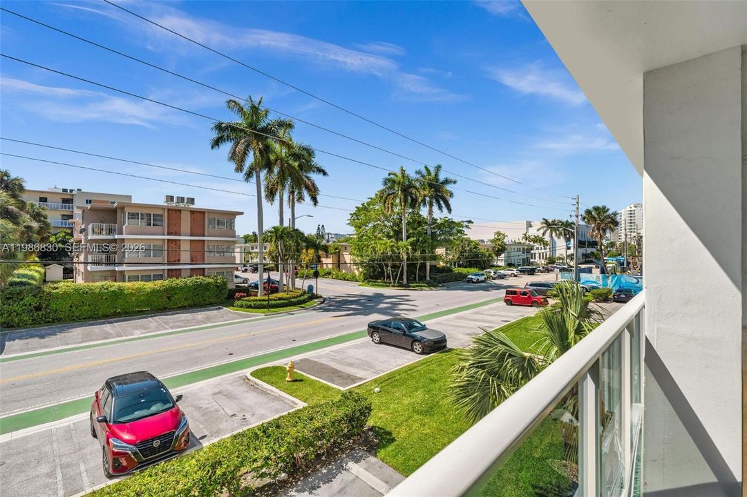 На продажу: $425,000 (1 спален, 2 ванн, 1200 Квадратных фут)