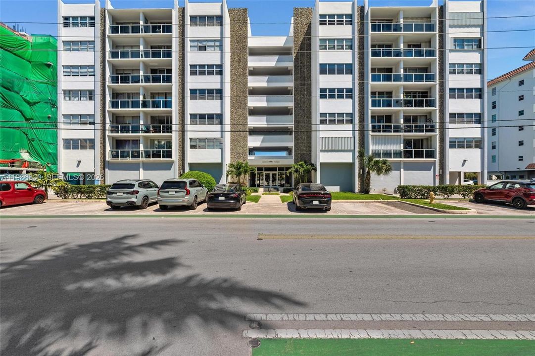 На продажу: $425,000 (1 спален, 2 ванн, 1200 Квадратных фут)