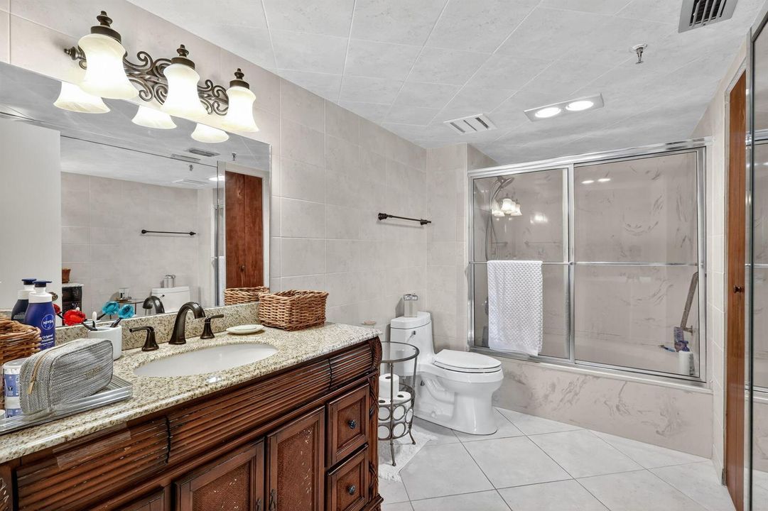 22-web-or-mls-031__82A4235