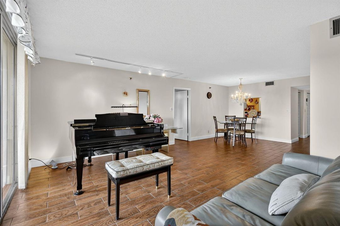 12-web-or-mls-021__82A4182