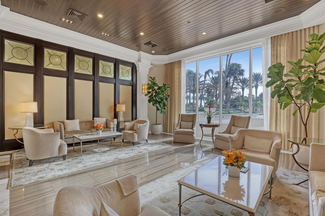 Ritz Carlton (5)