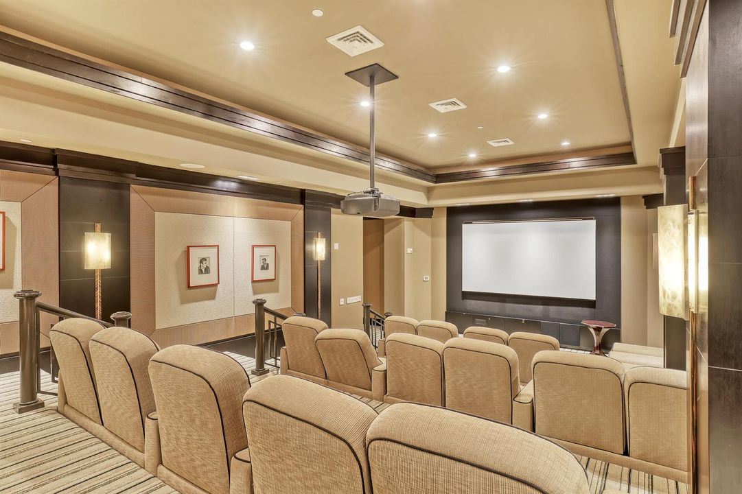 Ritz Carlton (7)