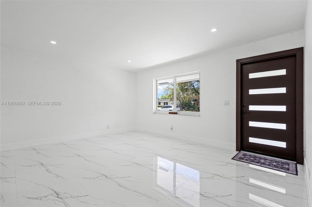 For Sale: $1,199,000 (4 beds, 3 baths, 1948 Square Feet)