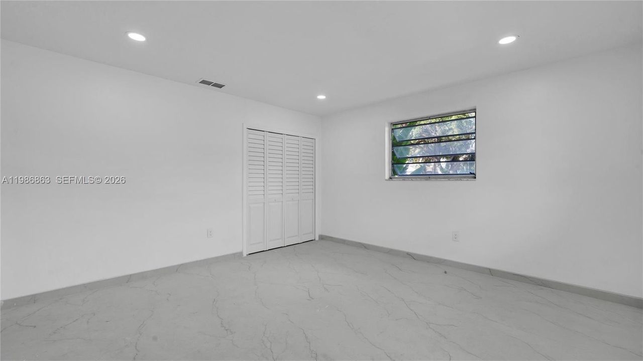 En Venta: $973,000 (2 camas, 2 baños, 1365 Pies cuadrados)