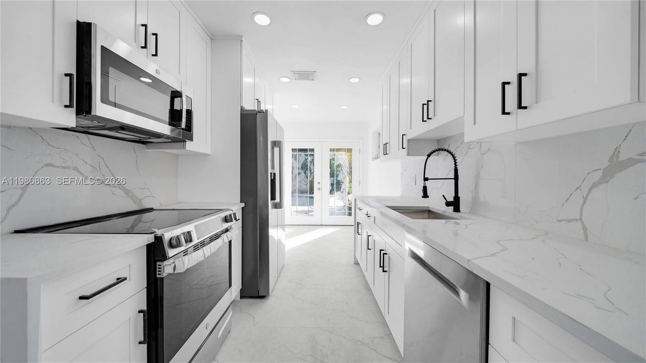 En Venta: $973,000 (2 camas, 2 baños, 1365 Pies cuadrados)