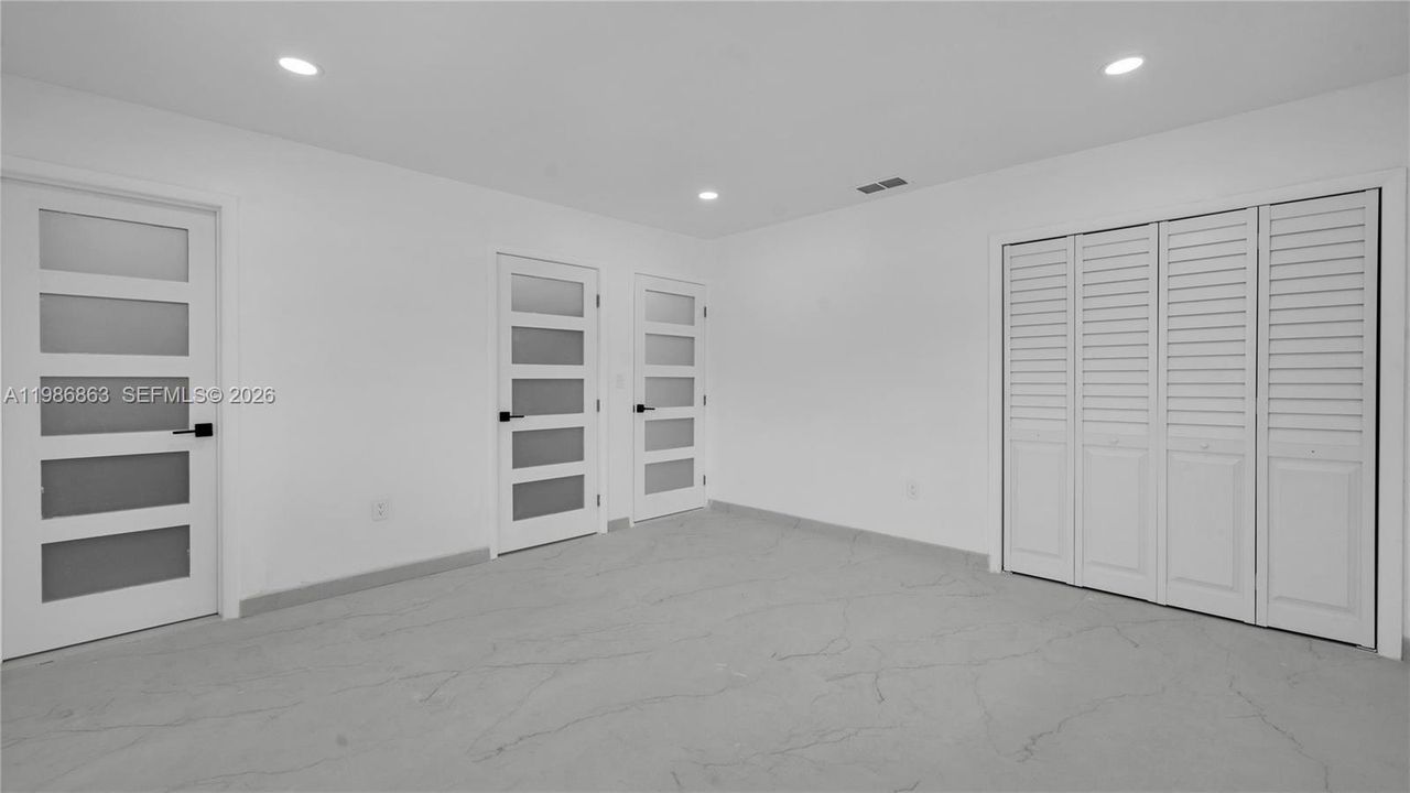 En Venta: $973,000 (2 camas, 2 baños, 1365 Pies cuadrados)