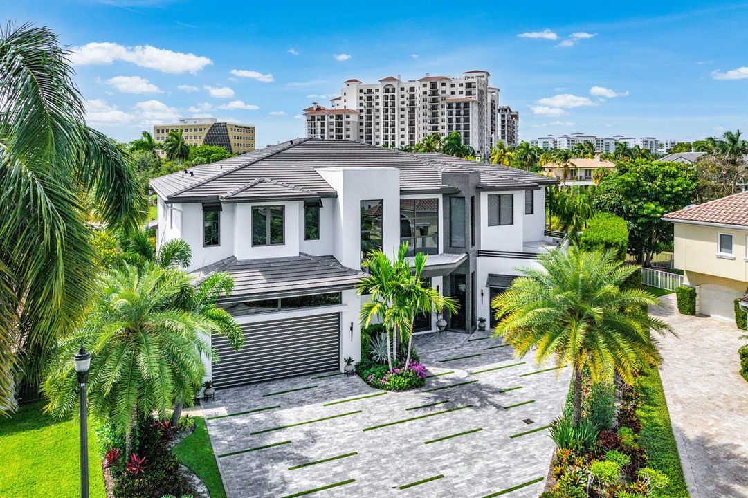 117_Thatch_Palm_Cove_Aerial_01
