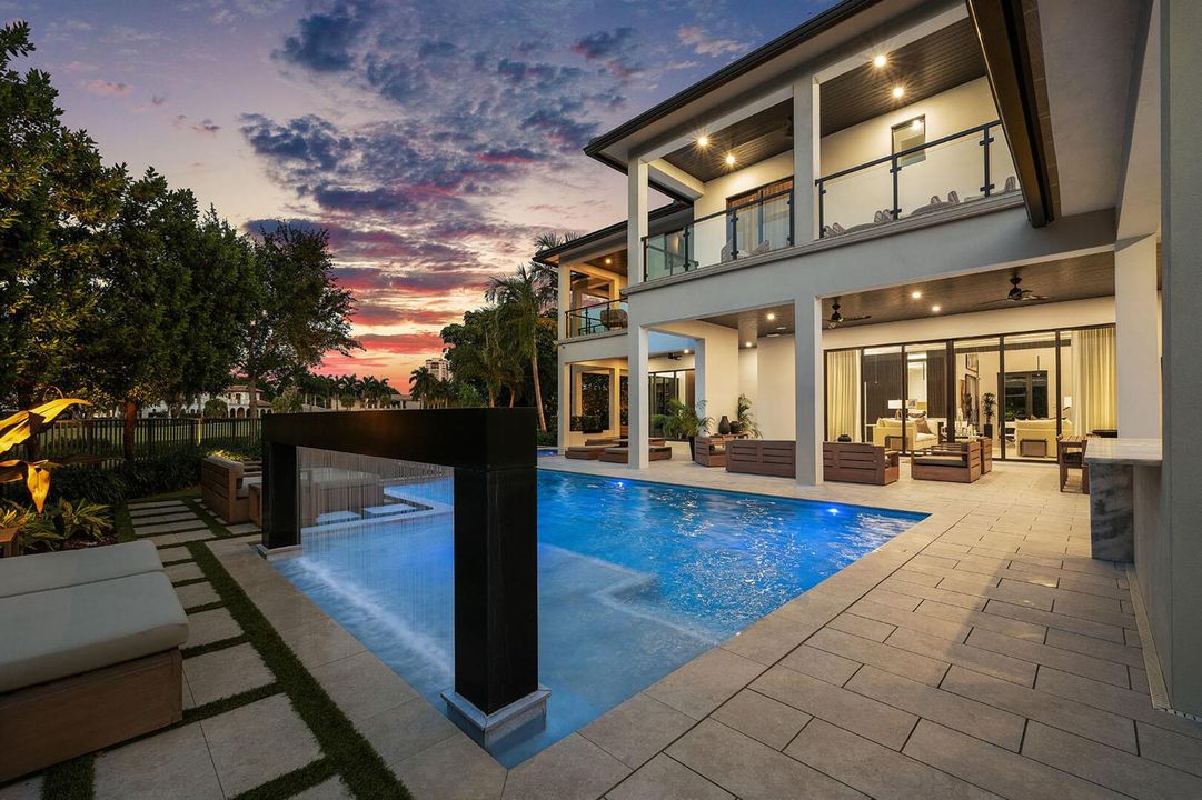 117_Thatch_Palm_Cove_Dusk_11