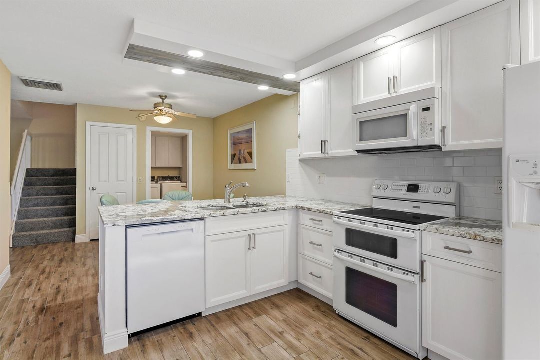 2305 SW Essex Ct Palm City FL-print-027-