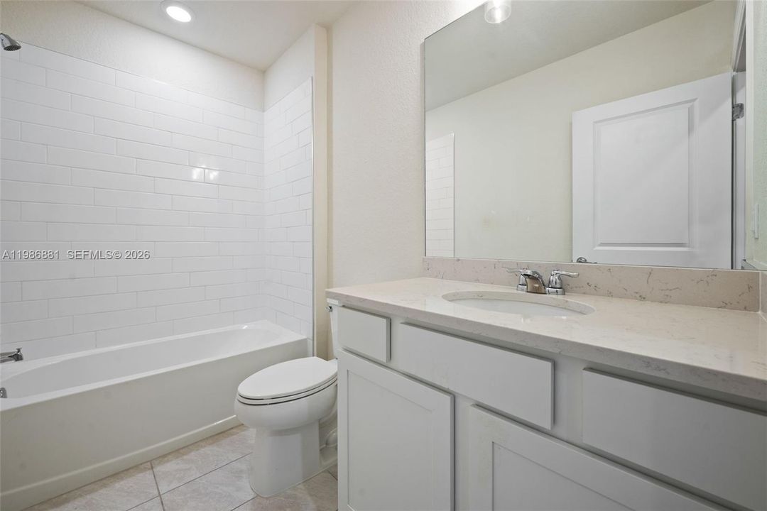 En Venta: $624,900 (4 camas, 2 baños, 1828 Pies cuadrados)