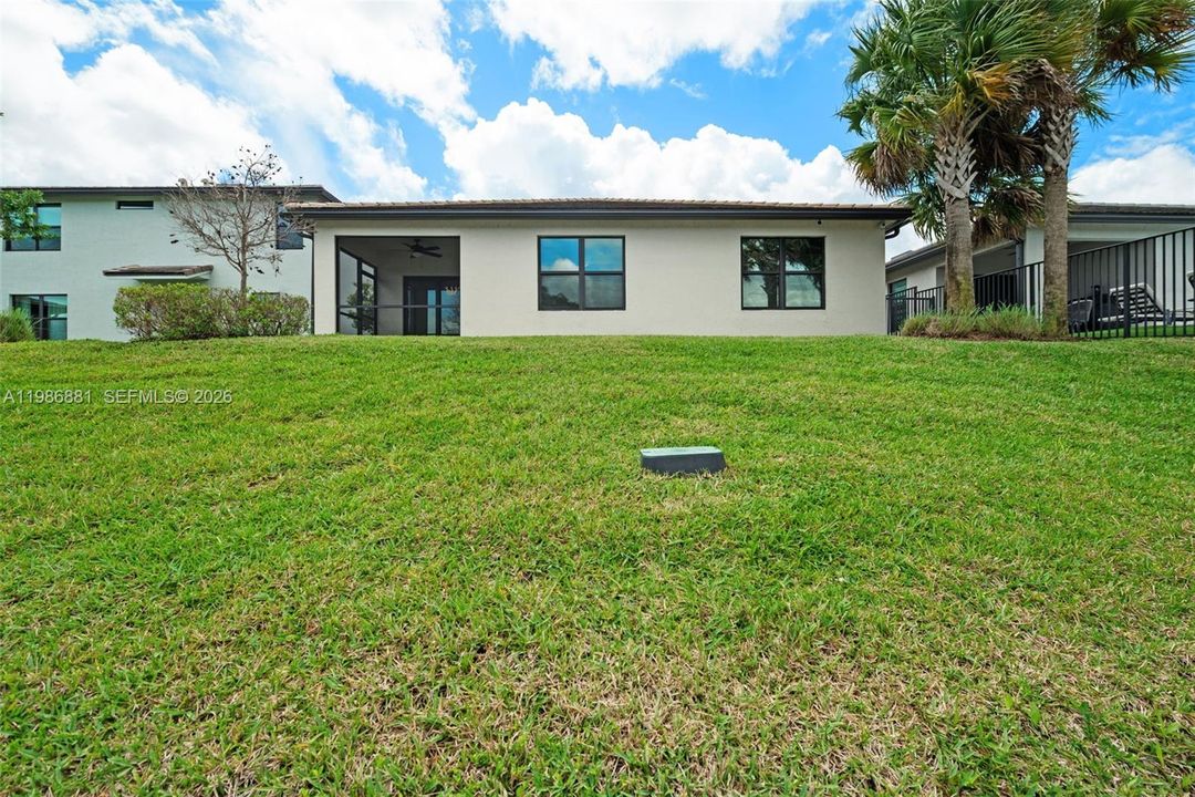 En Venta: $624,900 (4 camas, 2 baños, 1828 Pies cuadrados)