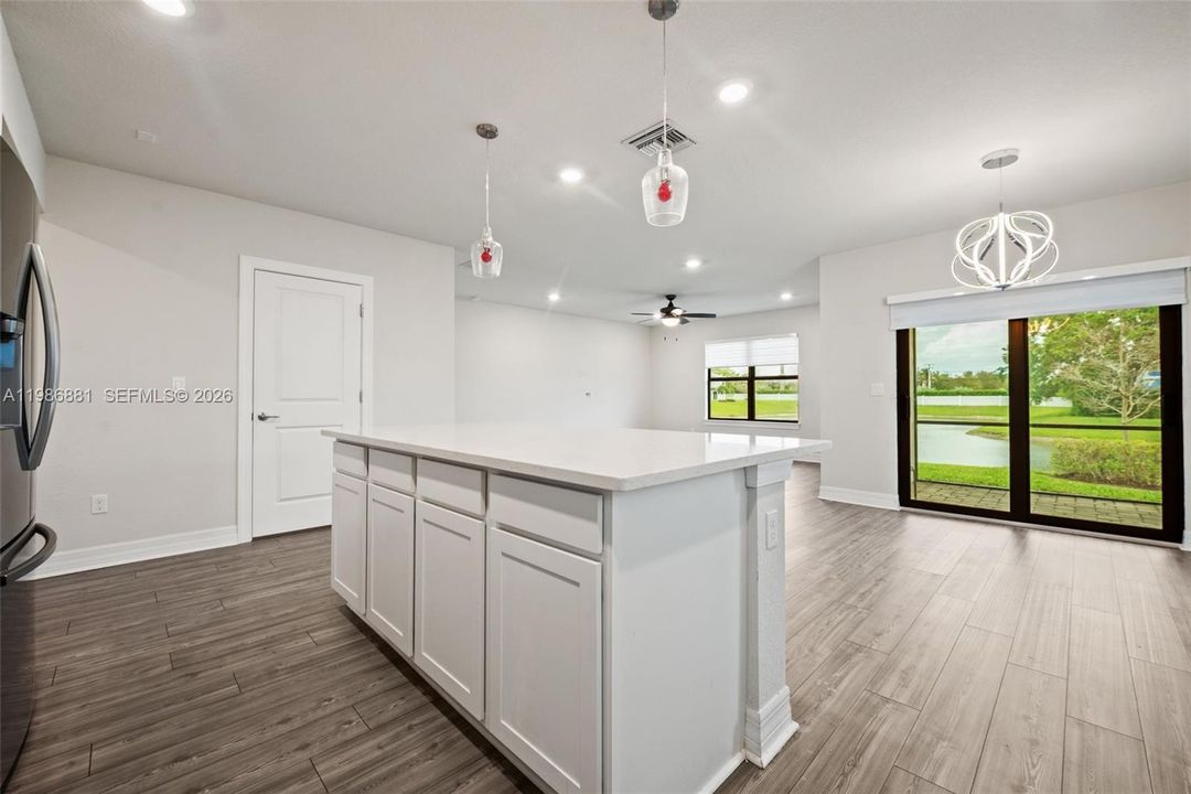 En Venta: $624,900 (4 camas, 2 baños, 1828 Pies cuadrados)