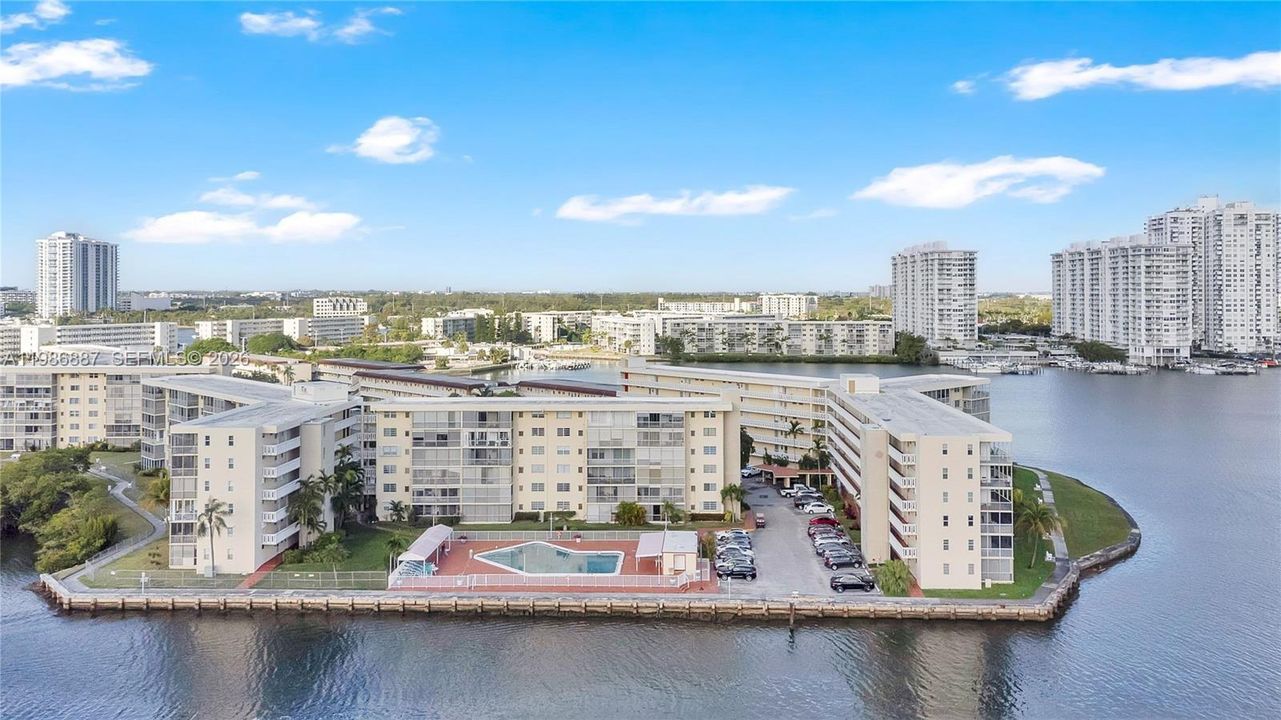 Activo con contrato: $175,000 (2 camas, 1 baños, 799 Pies cuadrados)