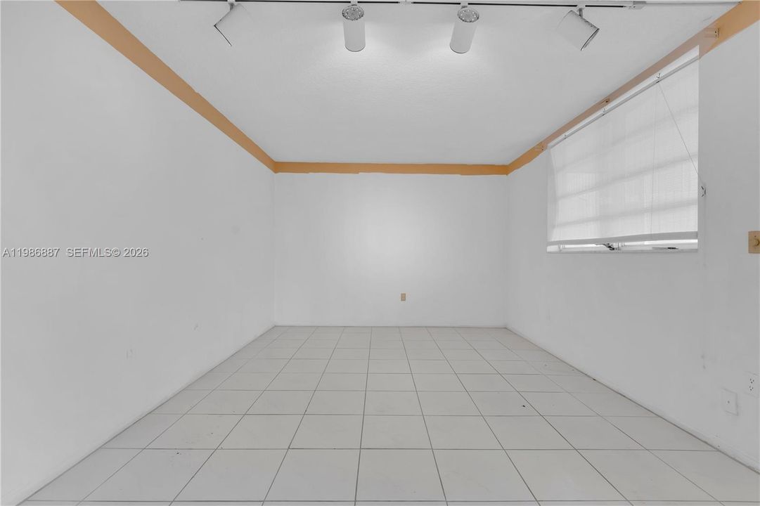Activo con contrato: $175,000 (2 camas, 1 baños, 799 Pies cuadrados)