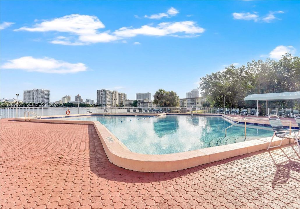 Activo con contrato: $175,000 (2 camas, 1 baños, 799 Pies cuadrados)