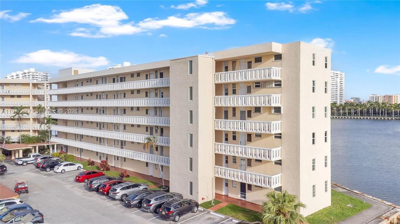 Activo con contrato: $175,000 (2 camas, 1 baños, 799 Pies cuadrados)