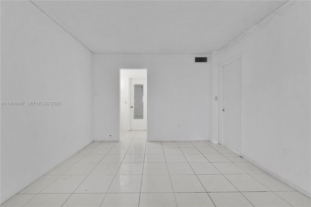 Activo con contrato: $175,000 (2 camas, 1 baños, 799 Pies cuadrados)