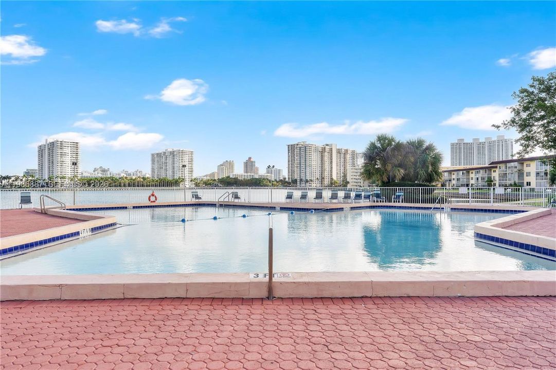 Activo con contrato: $175,000 (2 camas, 1 baños, 799 Pies cuadrados)