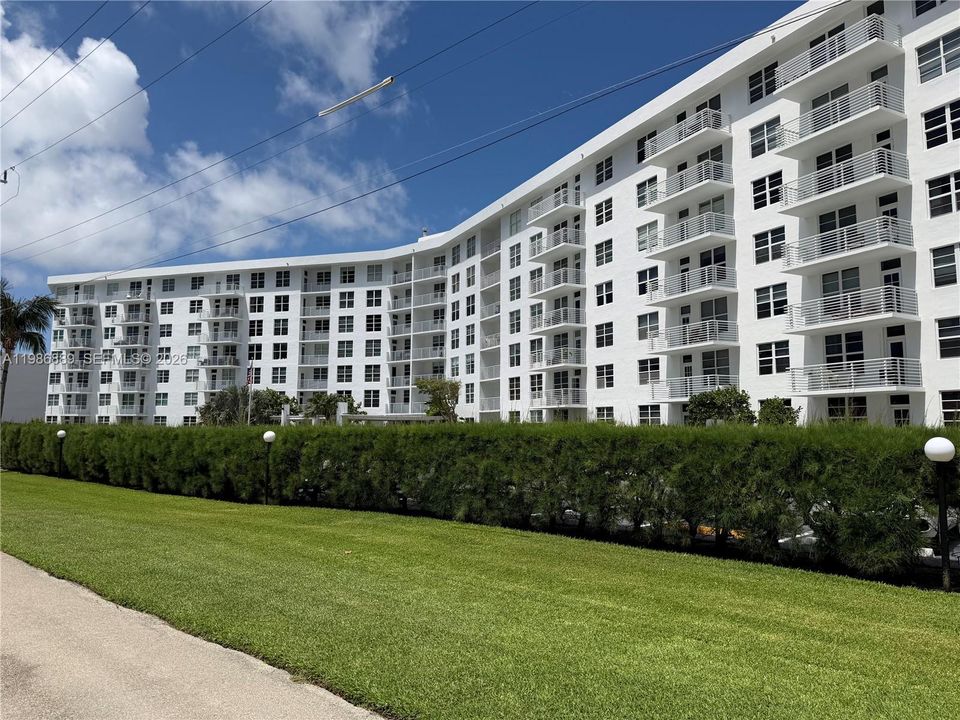 На продажу: $659,000 (2 спален, 2 ванн, 1535 Квадратных фут)